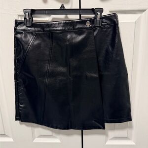 Love Riche Black Faux Leather Wrap Mini Skirt Size Large